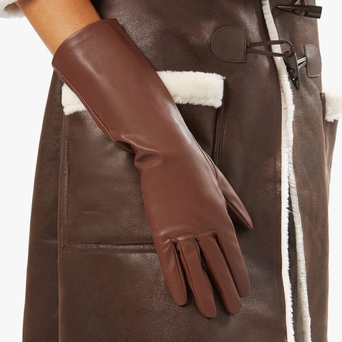 WWW Fall 22 RTW Ecommerce Shoot Vegan Leather Specialty Outerwear Gloves Cacao WWA01 14728 ea93d65c 1e89 49ed 9134 b917f721ace7