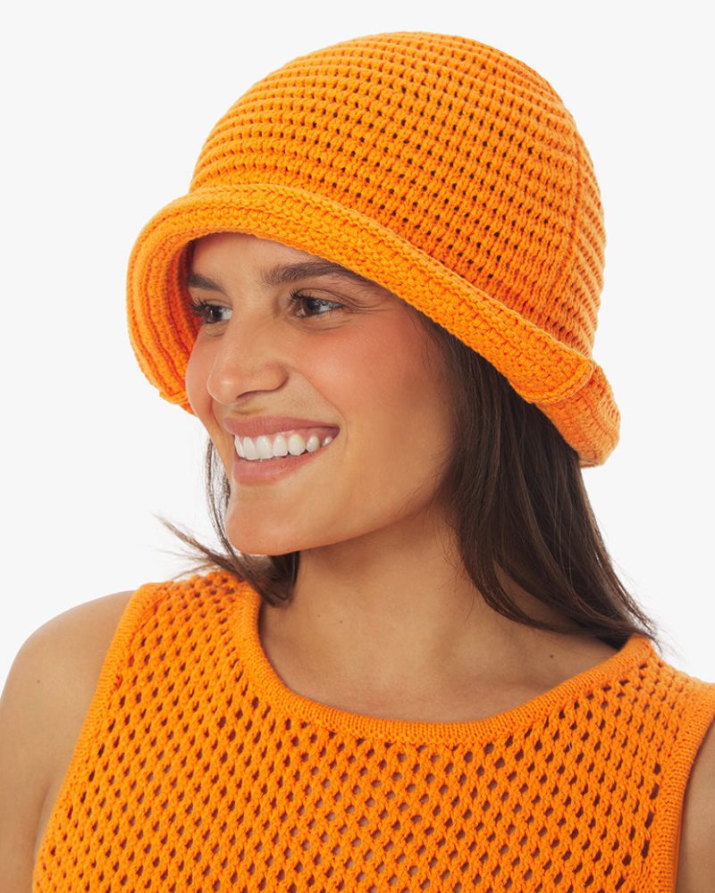 crochetruchedcroptop shorts buckethat carrot4